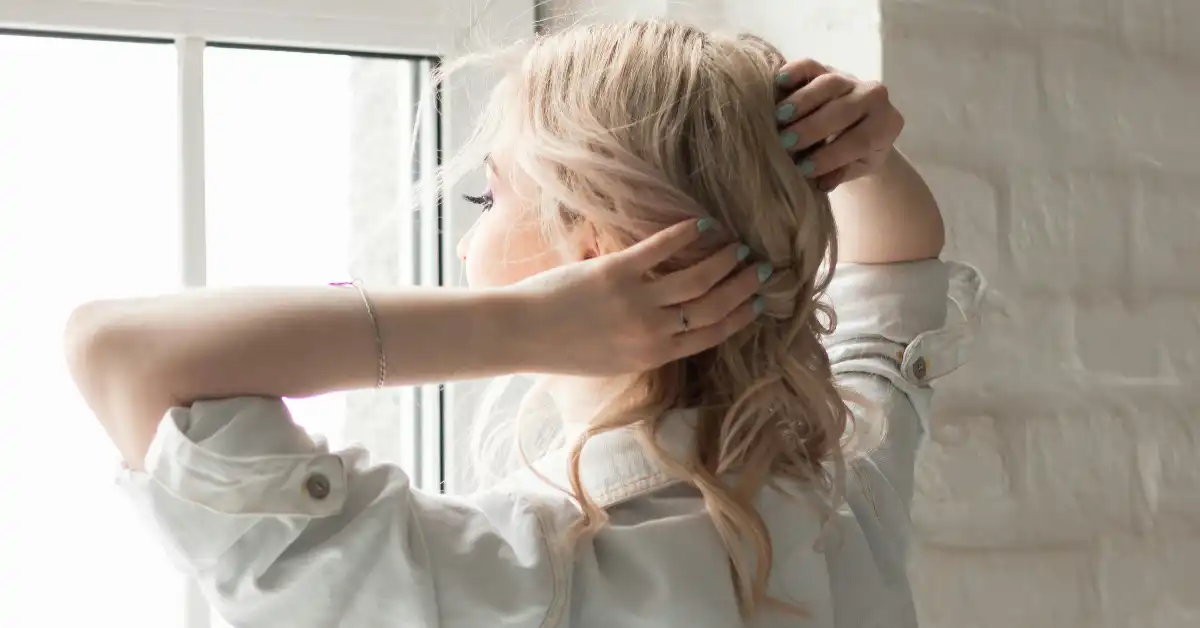 The Best 32+ Wedding Guest Hairstyles&hellip;